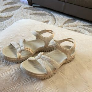 Skechers GOGA MAT sandals.